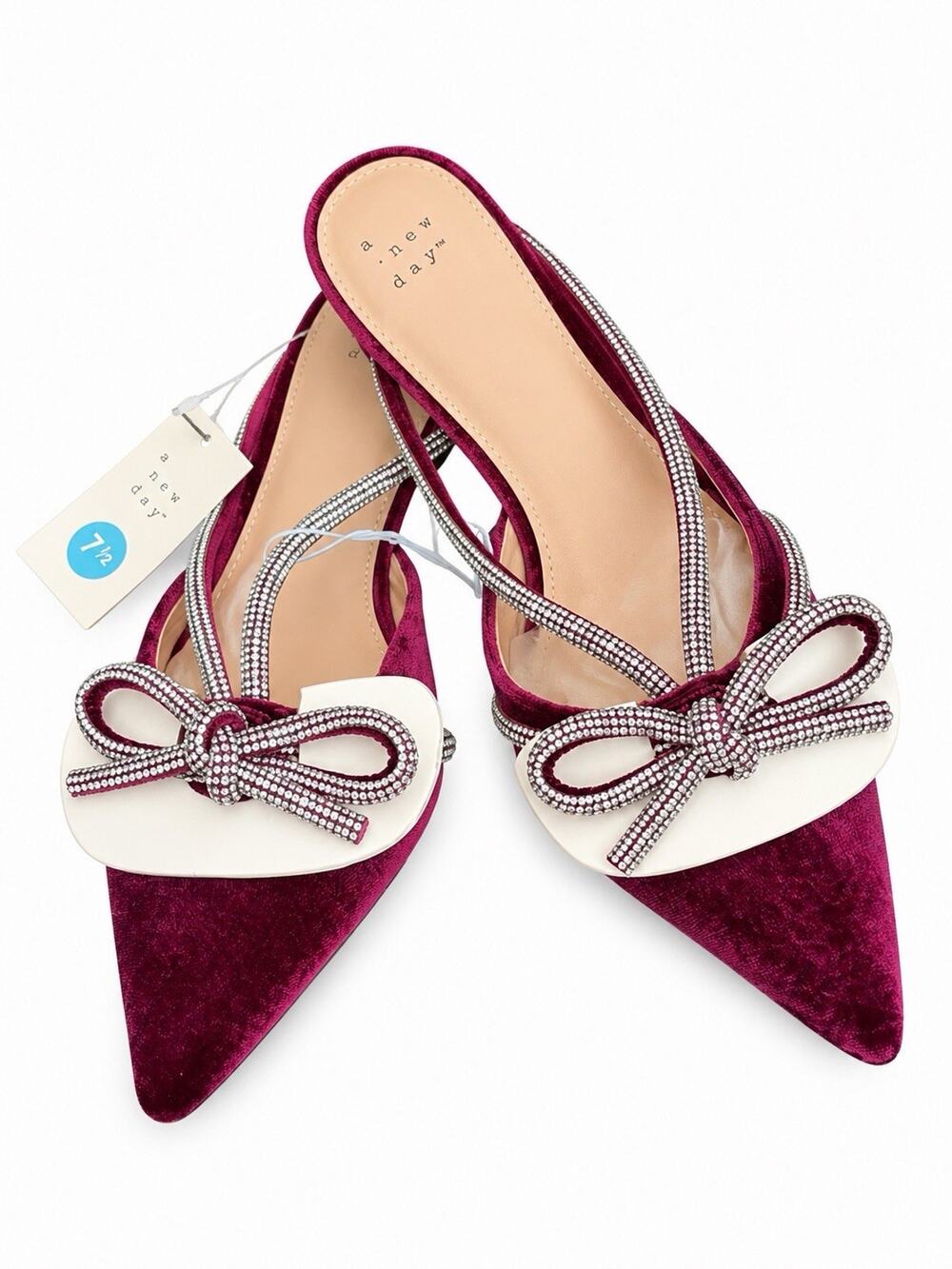 A New Day Gwen Women’s Burgundy Rhinestone Bow Kitten Heels Size 7.5 NWT